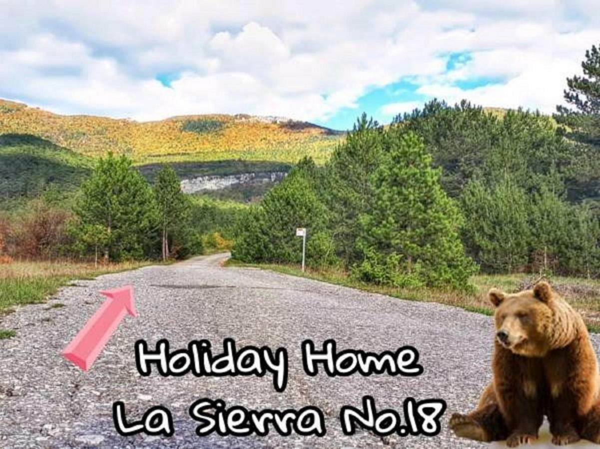 كورينيتسا Holiday Home La Sierra المظهر الخارجي الصورة